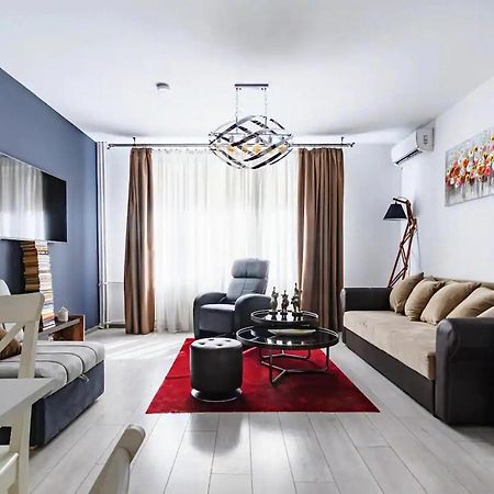 10 Seconds Away From The Main Street, Free Secured Parking Apartman Szófia Kültér fotó